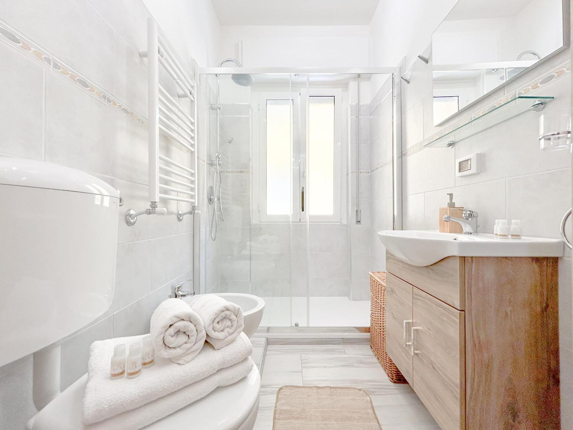Ferienwohnung Elegant House - Centro - 400Mt Dal Mare Ventimiglia Exterior foto