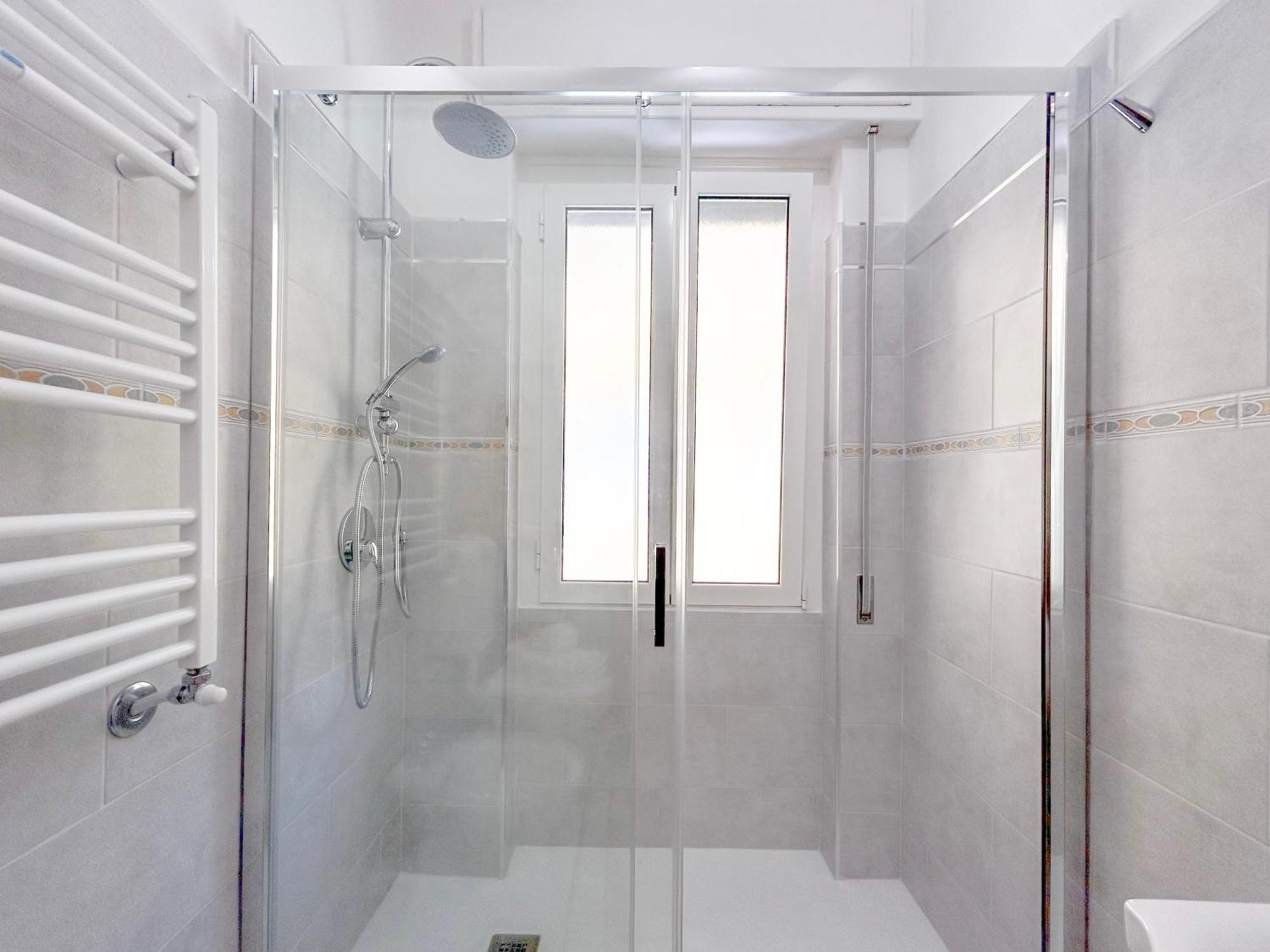 Ferienwohnung Elegant House - Centro - 400Mt Dal Mare Ventimiglia Exterior foto